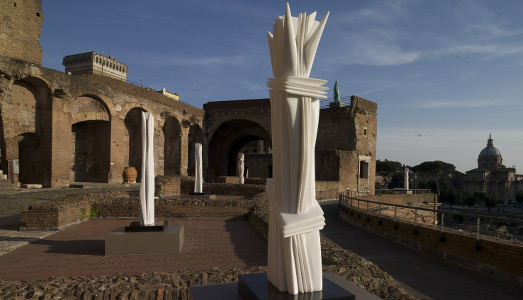 Fino al 7.II.2016 | Pablo Atchugarry, Città eterna, eterni marmi | Mercati di Traiano, Roma